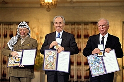 Verleihung des Friedensnobelpreises 1994 in Oslo an Yasser Arafat, Shimon Peres und Yitzhak Rabin